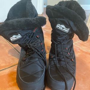 Black snow boots